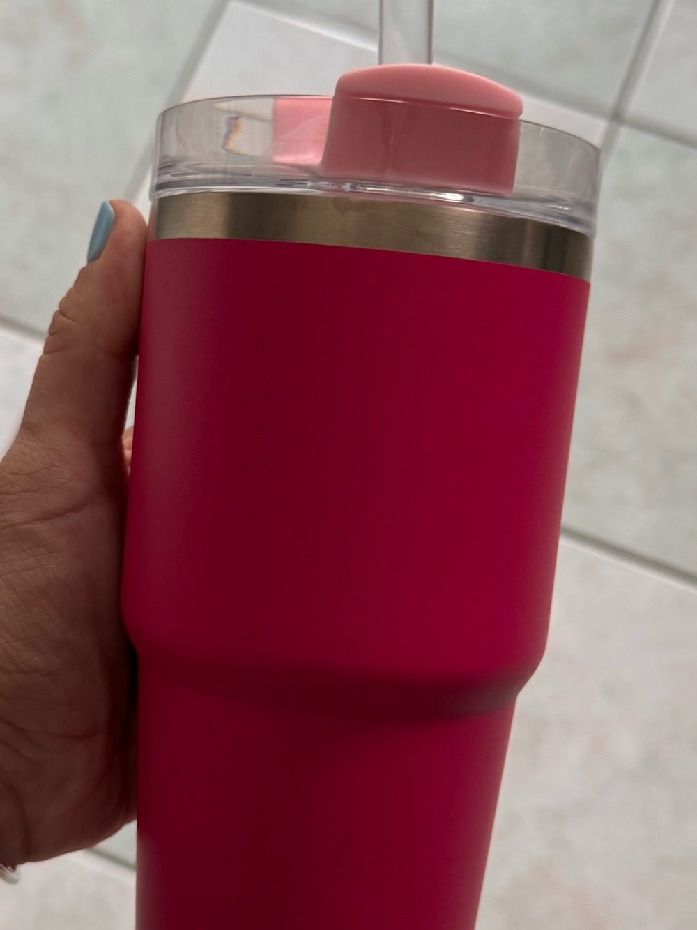 EUC Stanley tumbler 20oz - Picture 3 of 6